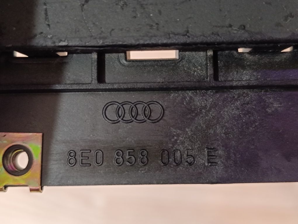 Ramka 1 din Audi A4 B6