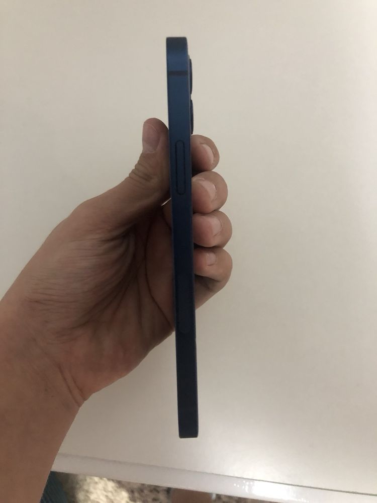 iPhone 12