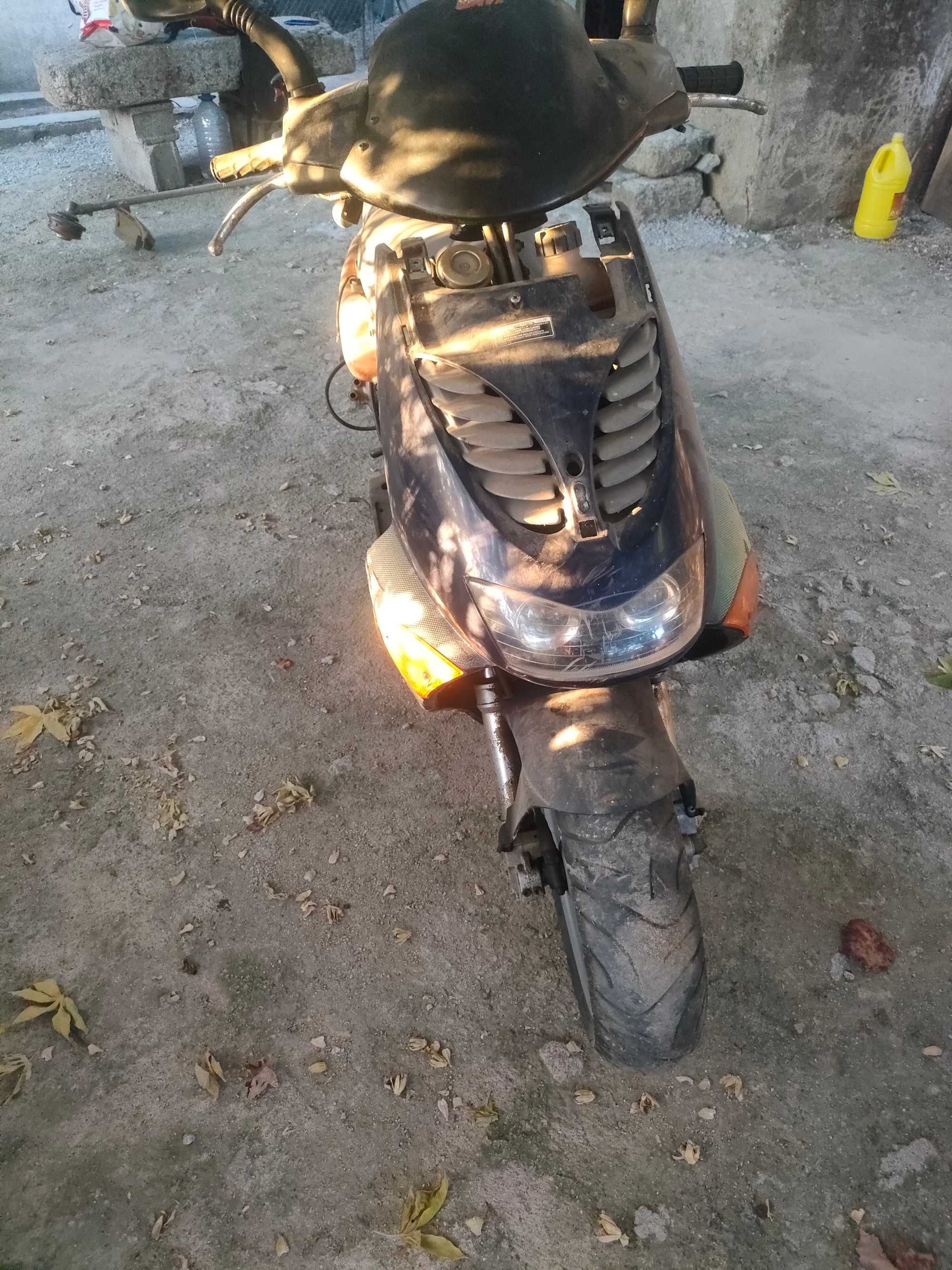 Scooter Aprilia SR 50