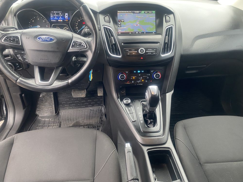 Ford focus 2015 1.5 automat