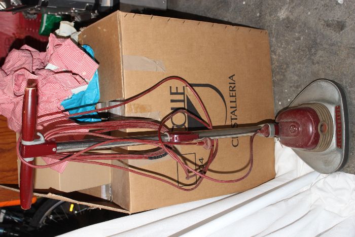 Enceradora Electrolux Anos 50