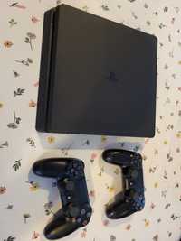 PS 4 Slim + dwa pady + 4 gry