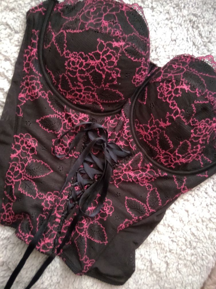 Czerwono czarny gorset Ann Summers 80D