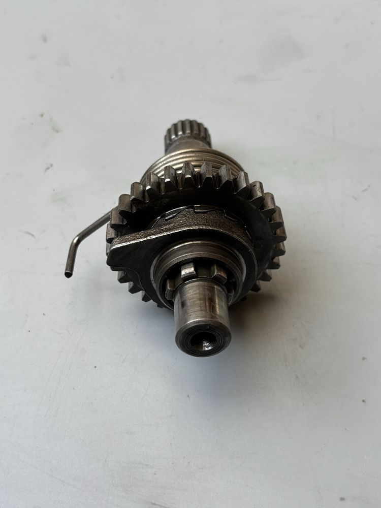Wałek Kopnika Kopka Kick Starter Rozrusznik SUZUKI TS125