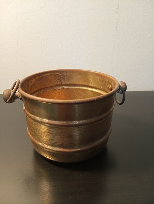Pequeno vaso italiano de latão ou bronze com alças - Vintage - Rustico