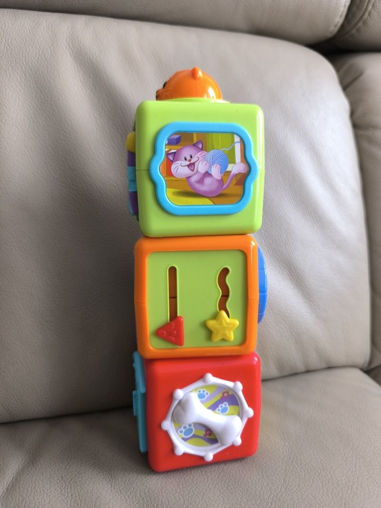 Smily Play wieża z klocków sensorycznych