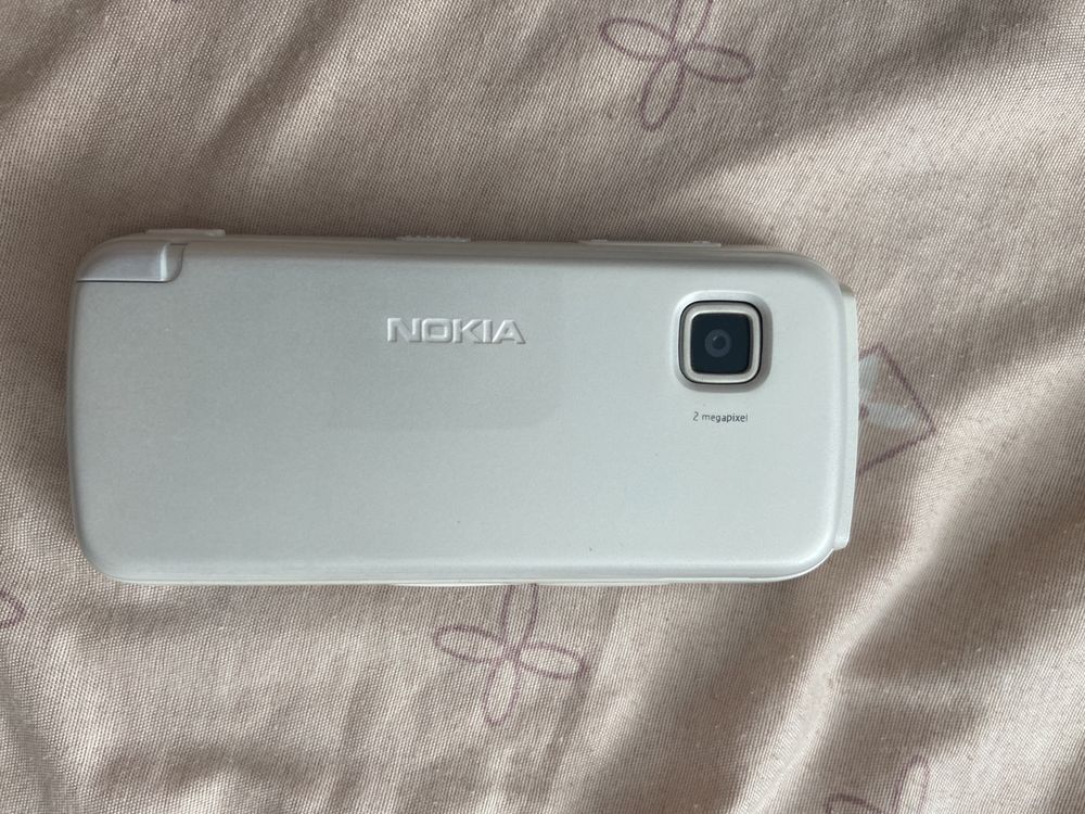Nokia 5230 white