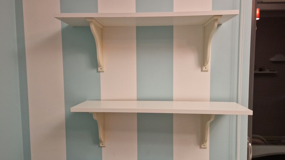 Półki ikea białe
