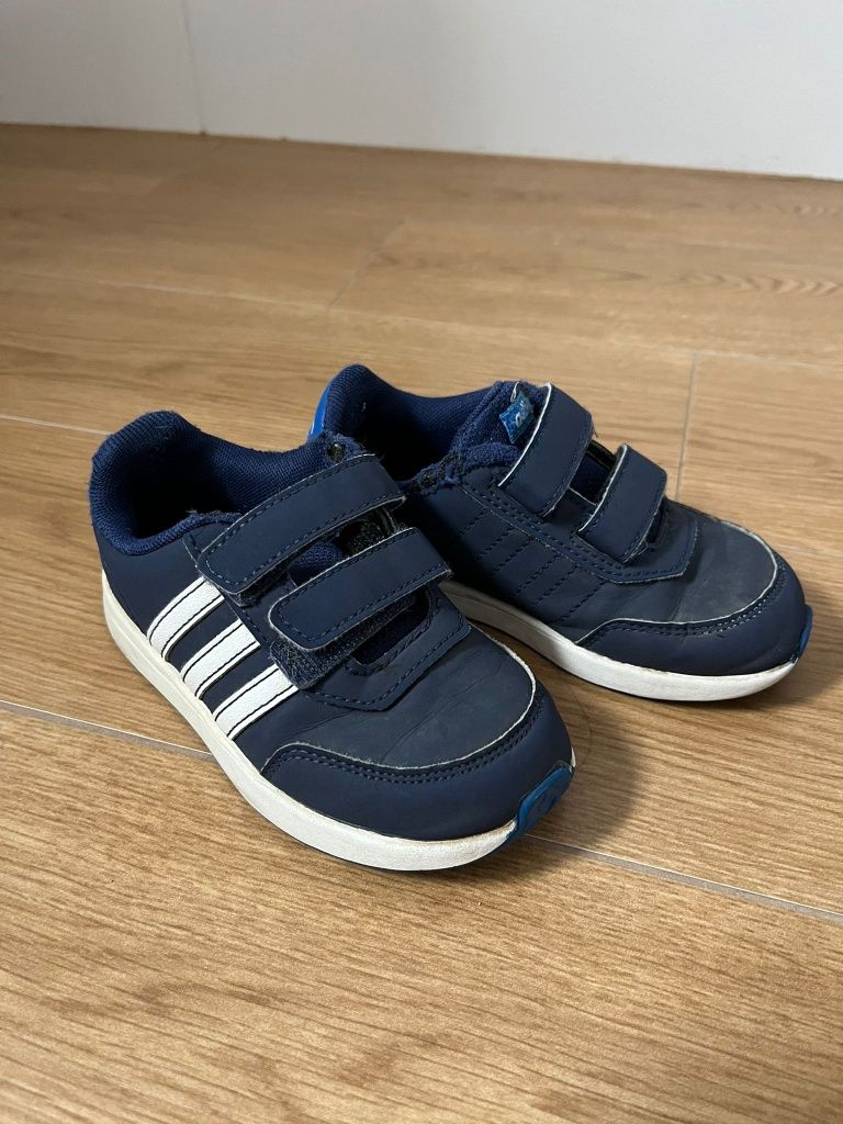 Buty Adidas r. 26