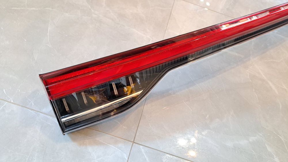 Maxus Euniq 6 lampa blenda tylnia tył