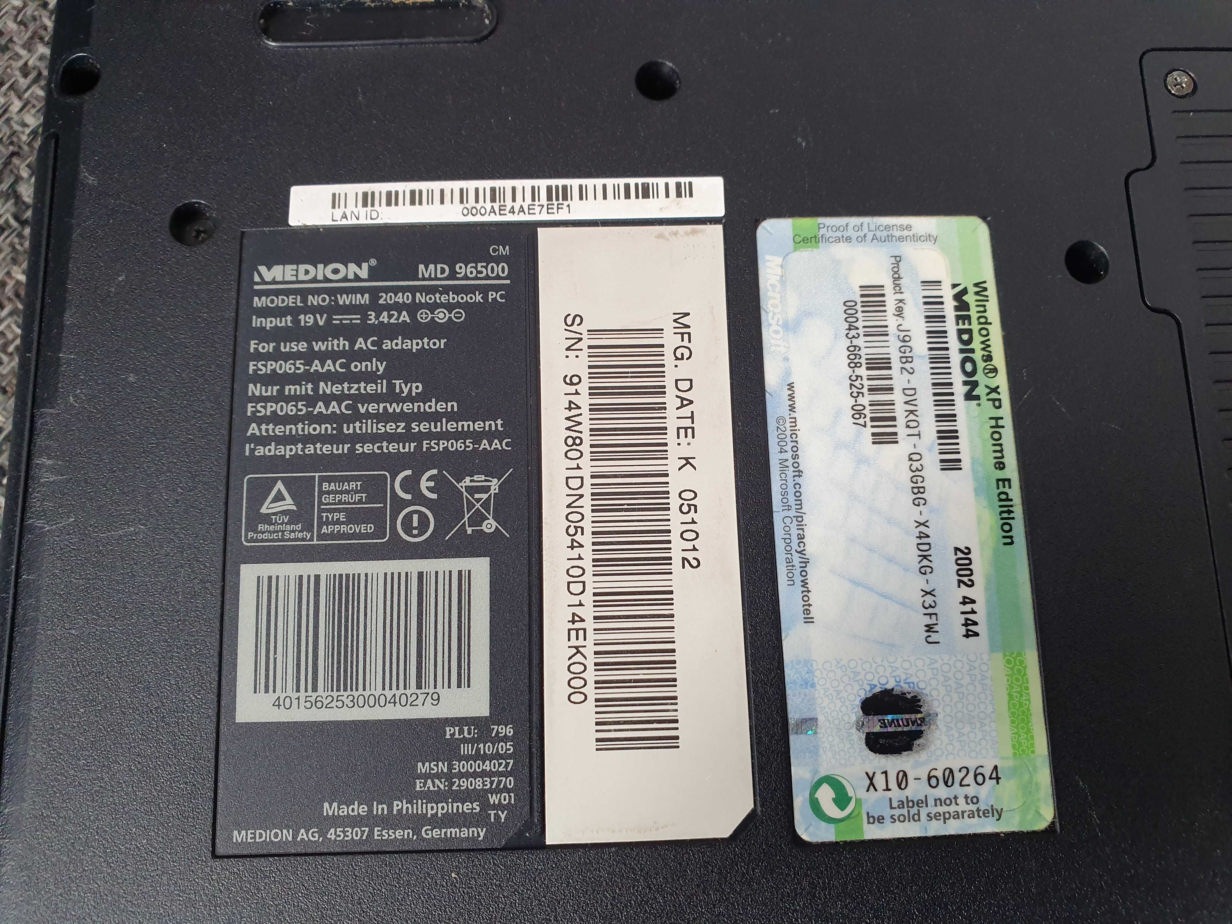 Stary zabytkowy laptop Medion MD96500