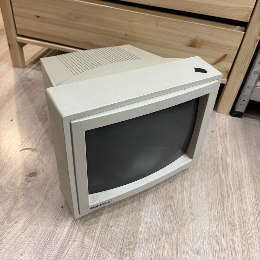 Monitor CRT 13” kineskopowy Goldstar 1460 SVGA retro PC