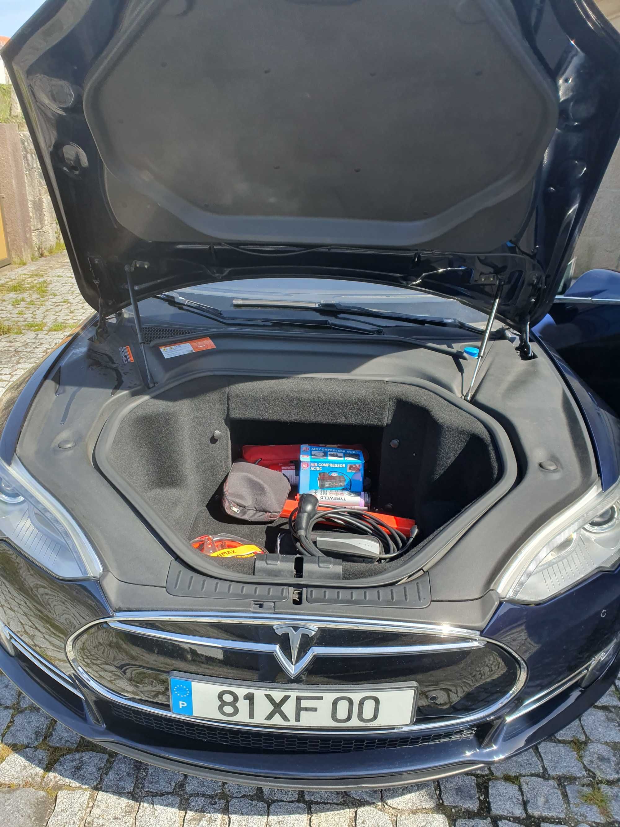 Tesla Model S - Venda Urgente