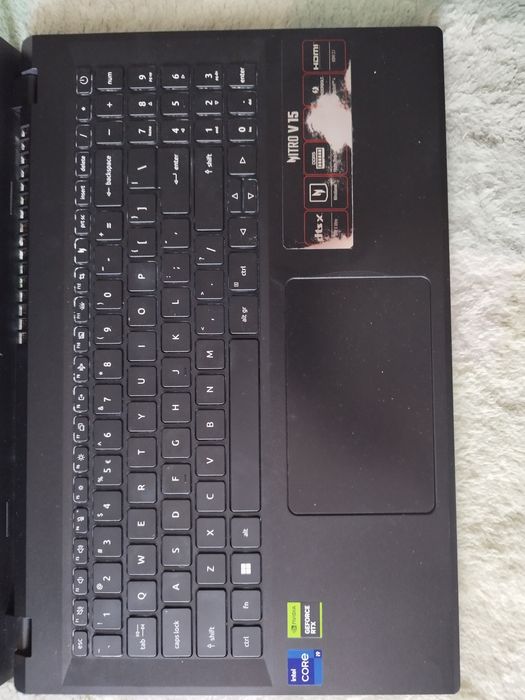 Laptop Acer Nitro V15 i9 / RTX 4060 / 32GB RAM / 1TB SSD / 165Hz