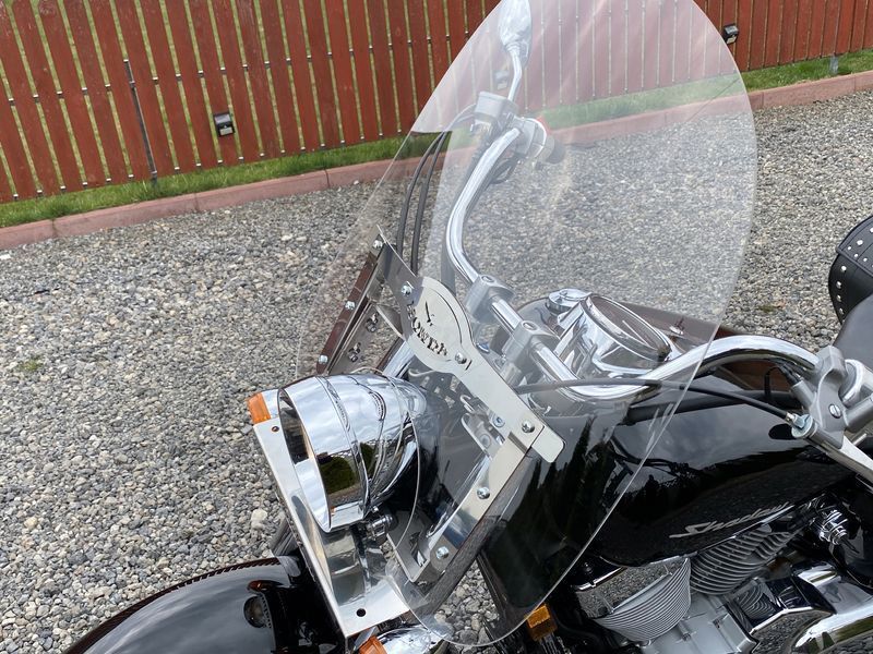 Honda shadow szyba