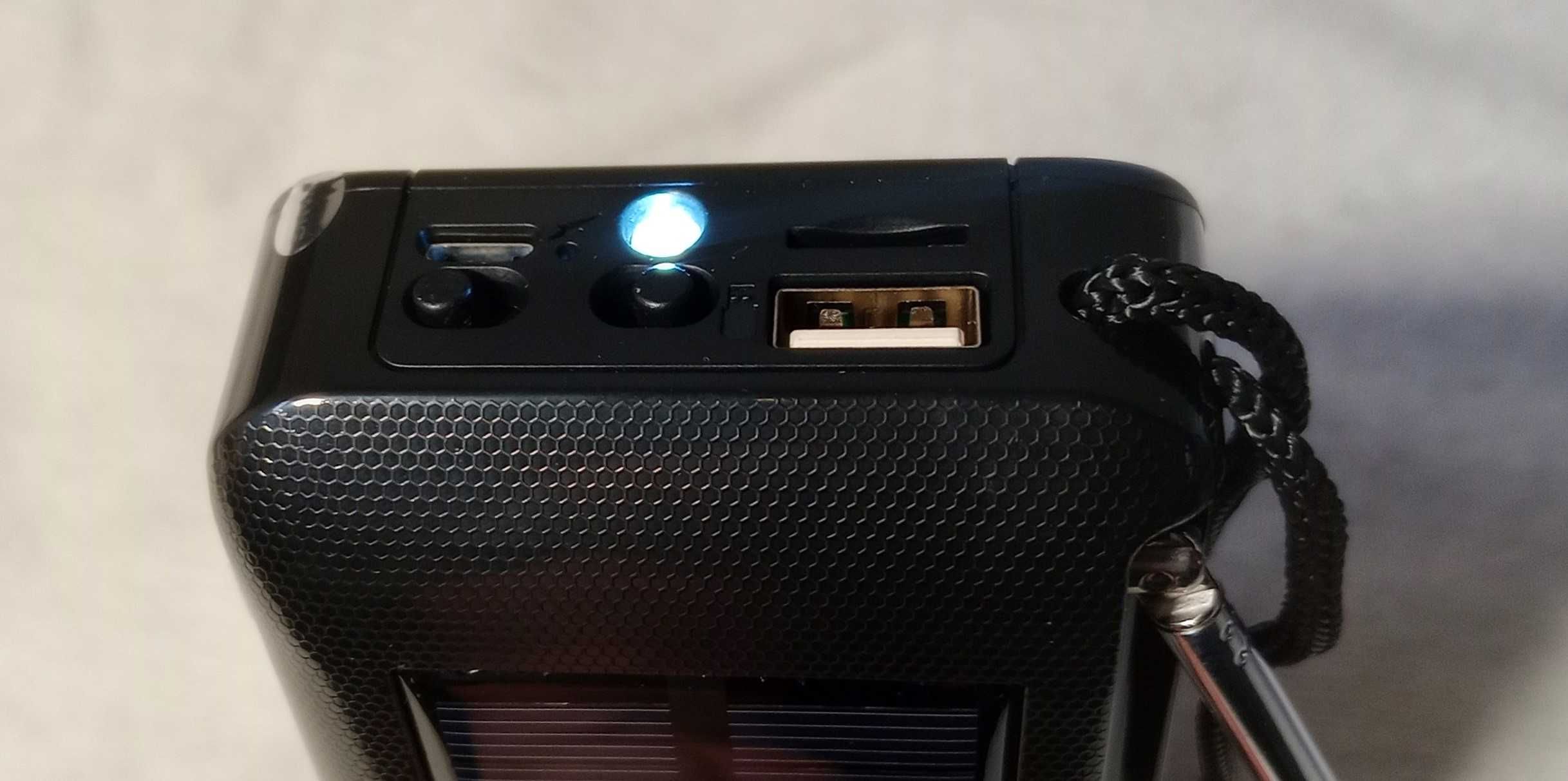Rádio solar mini portátil usb microsd Bluetooth