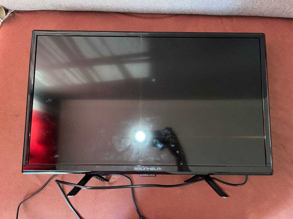 Продам вживаний Телевізор GRÜNHELM 24" (GTHD24T2), LED, DVB-T2