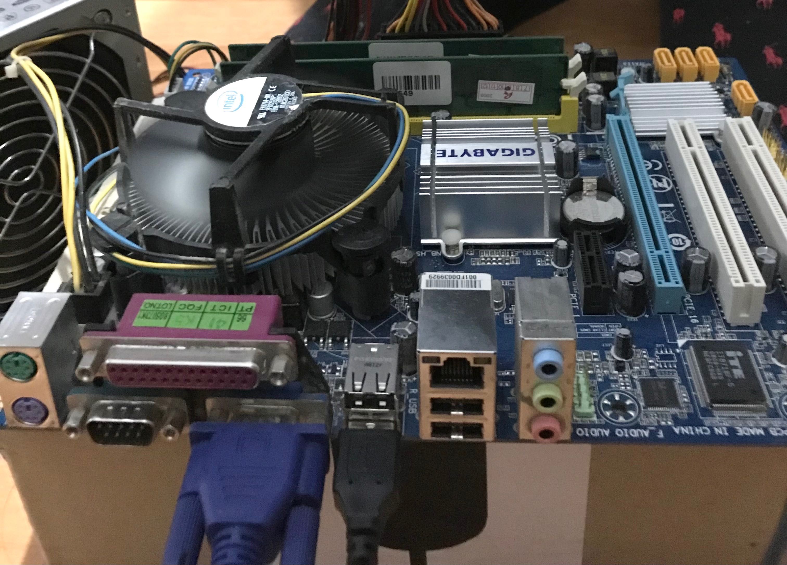 платы Gigabyte GA-G31M-S2L интегр.видео +процессор