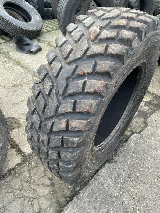 360/80R24 13.6R24 Opona przemysłowa NOKIAN TRI2 70% TRI 2