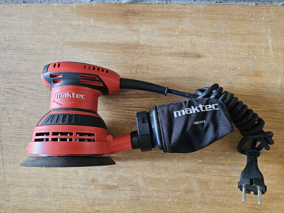 Шлифмашина Maktec MT924