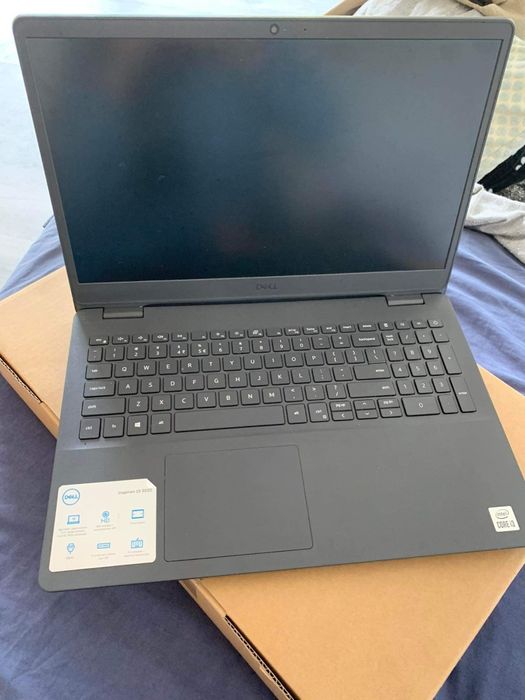 Laptop Dell Inspiron 3501