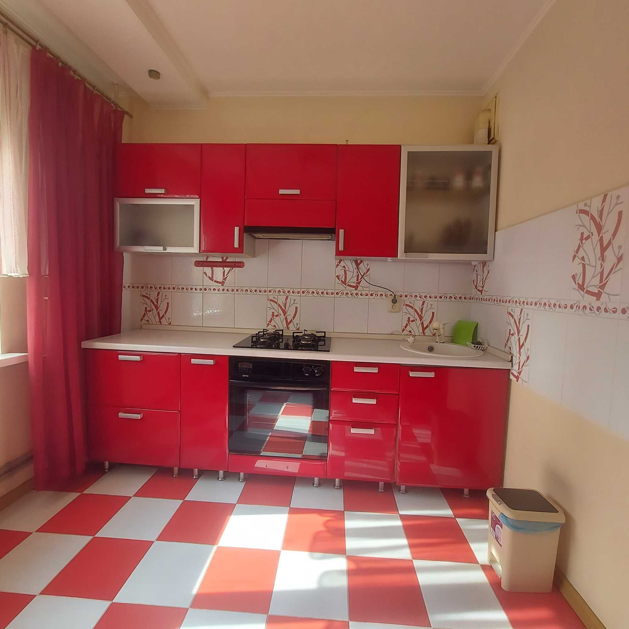 Продається двокімнатна квартира у Боярці з індивідуалкою. 53000$