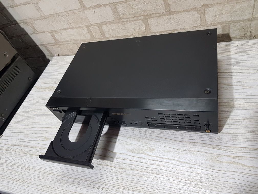 CD програвач/проигрыватель Sony CDP-797 б/у з Німеччини