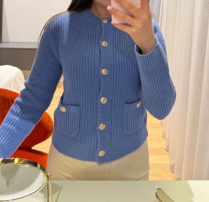 Светр голубий H&M