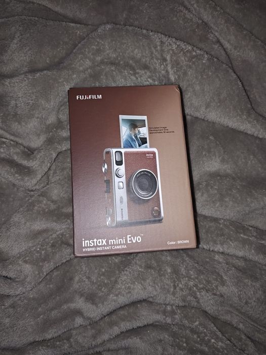 Instax mini Evo aparat