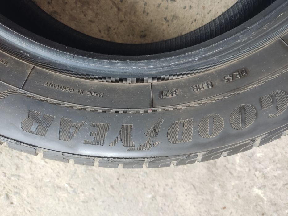 Goodyear UltraGrip Performance + SUV 225 235/60 R18 107H XL