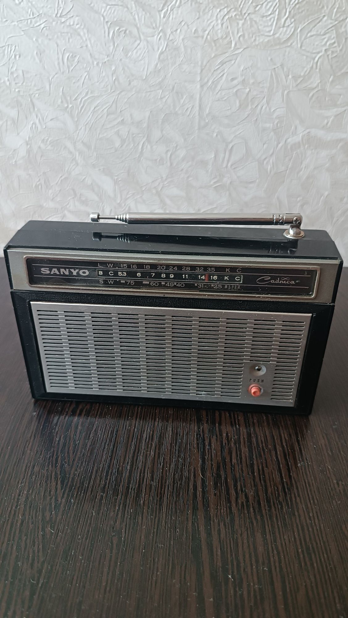 Радіоприймач. Sanyo .