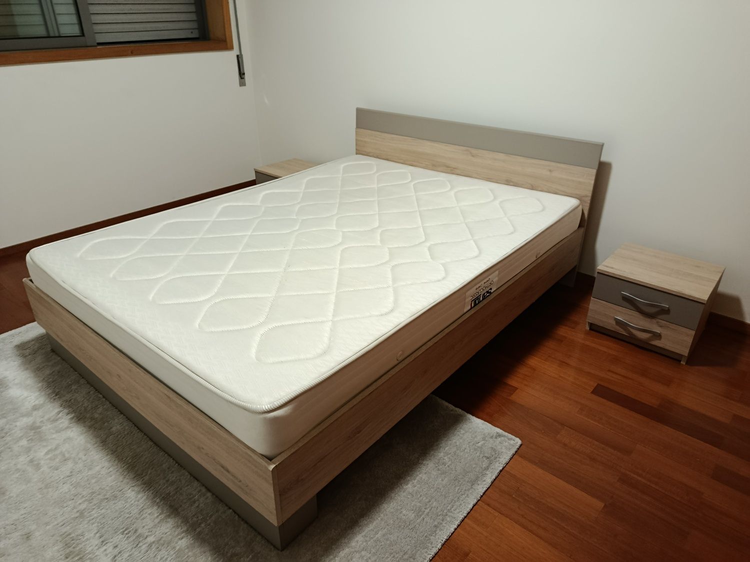 Cama Casal c/colchão 190x140
