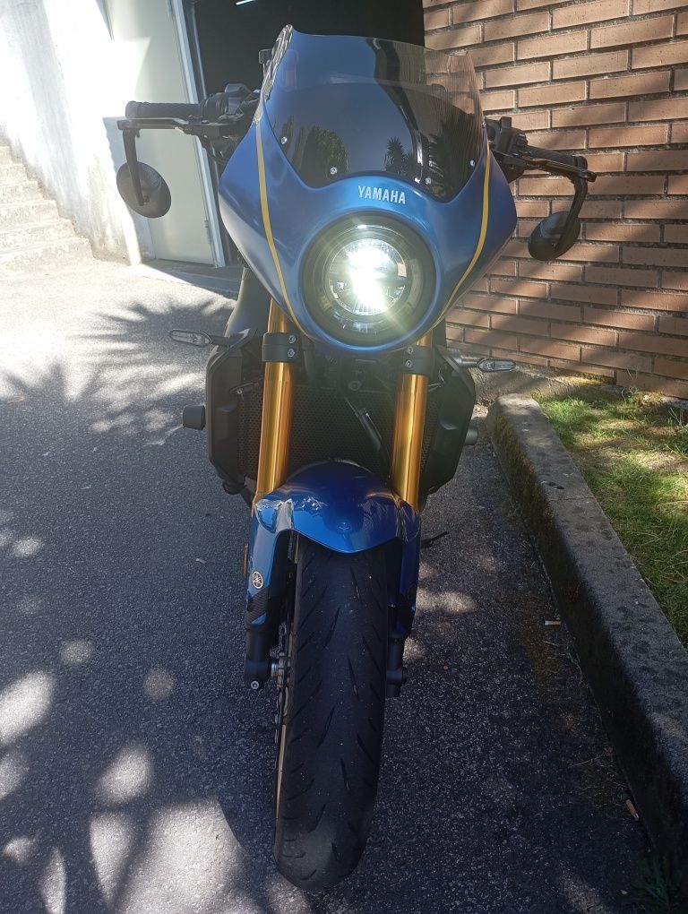 Mota Yamaha XSR900