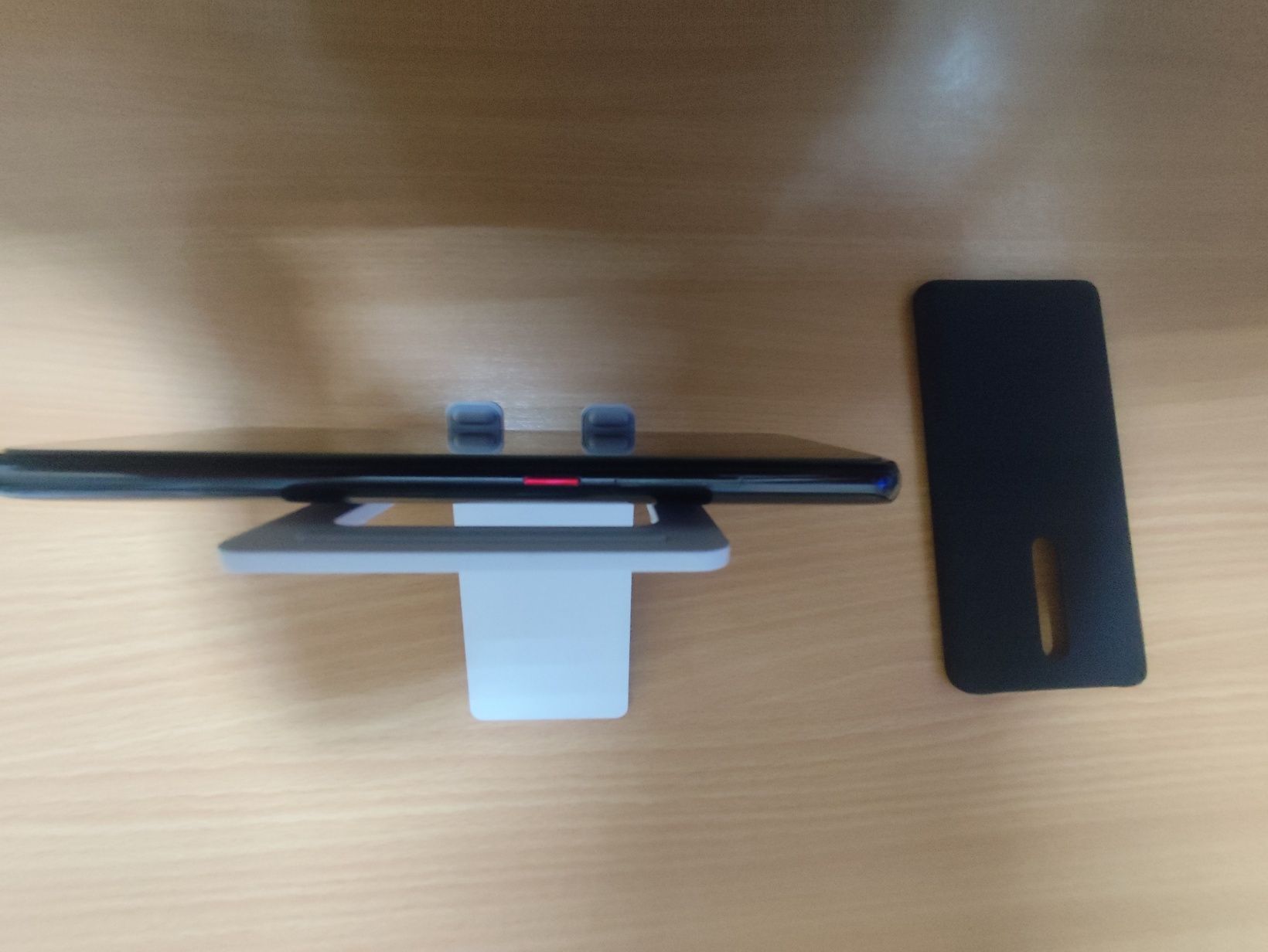 Продам Xiaomi mi 9t pro 6/128gb