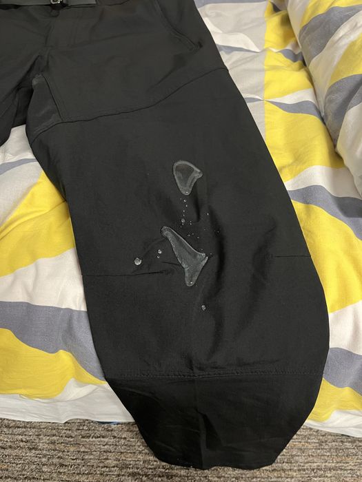 Arc’teryx Gamma LT Pants – Men’s Softshell Trekking / Outdoor