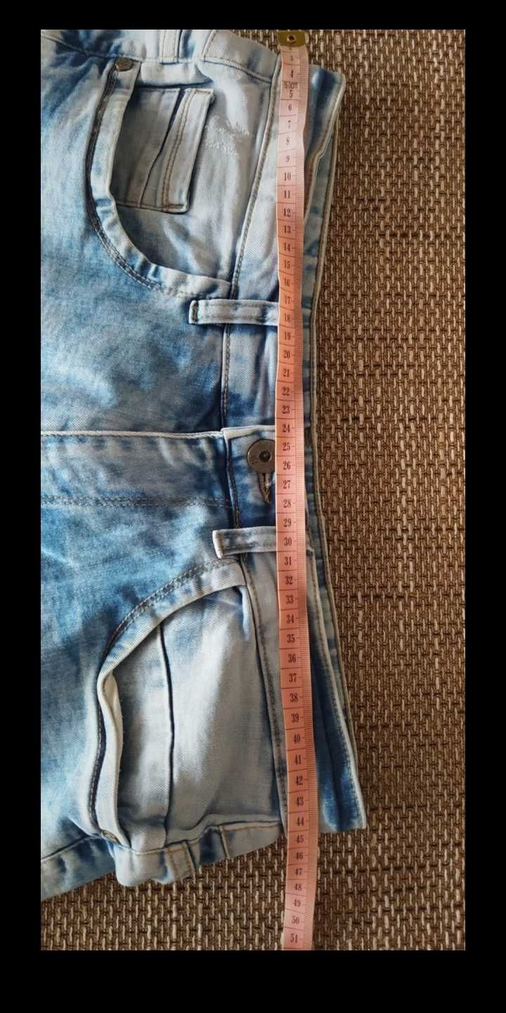 Krótkie spodenki jeans męskie  House Denim