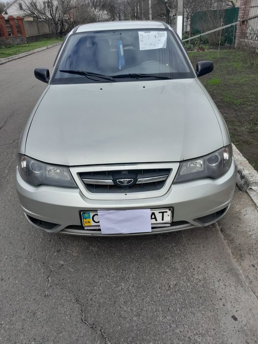 Подам нексія 2 2008рік  небита некрашена газ бензин у відмінному стані