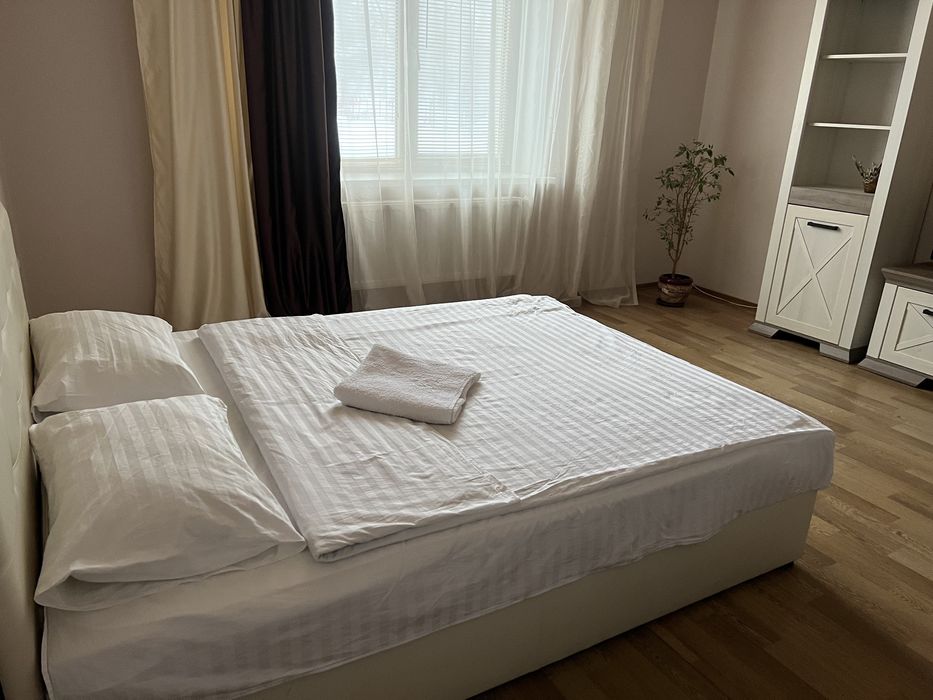 Центр міста ! Подобова  оренда апартаментів  , перший поверх