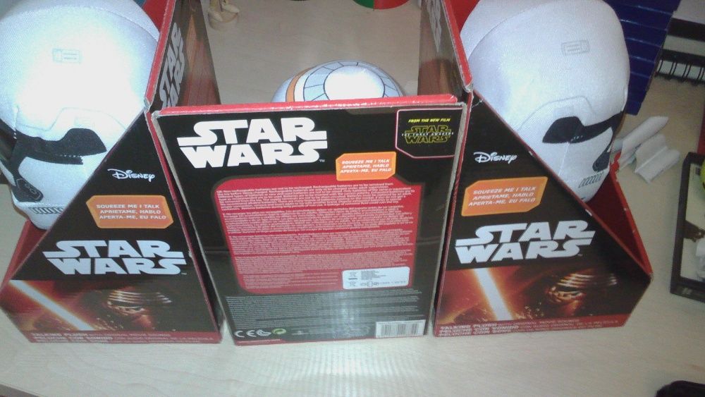 2 Peluches Grandes de Star Wars NOVOS !