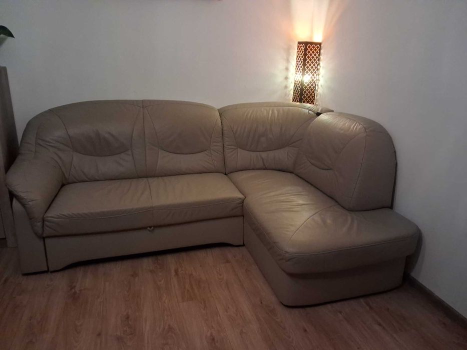 Narożnik skórzany z funkcją spania