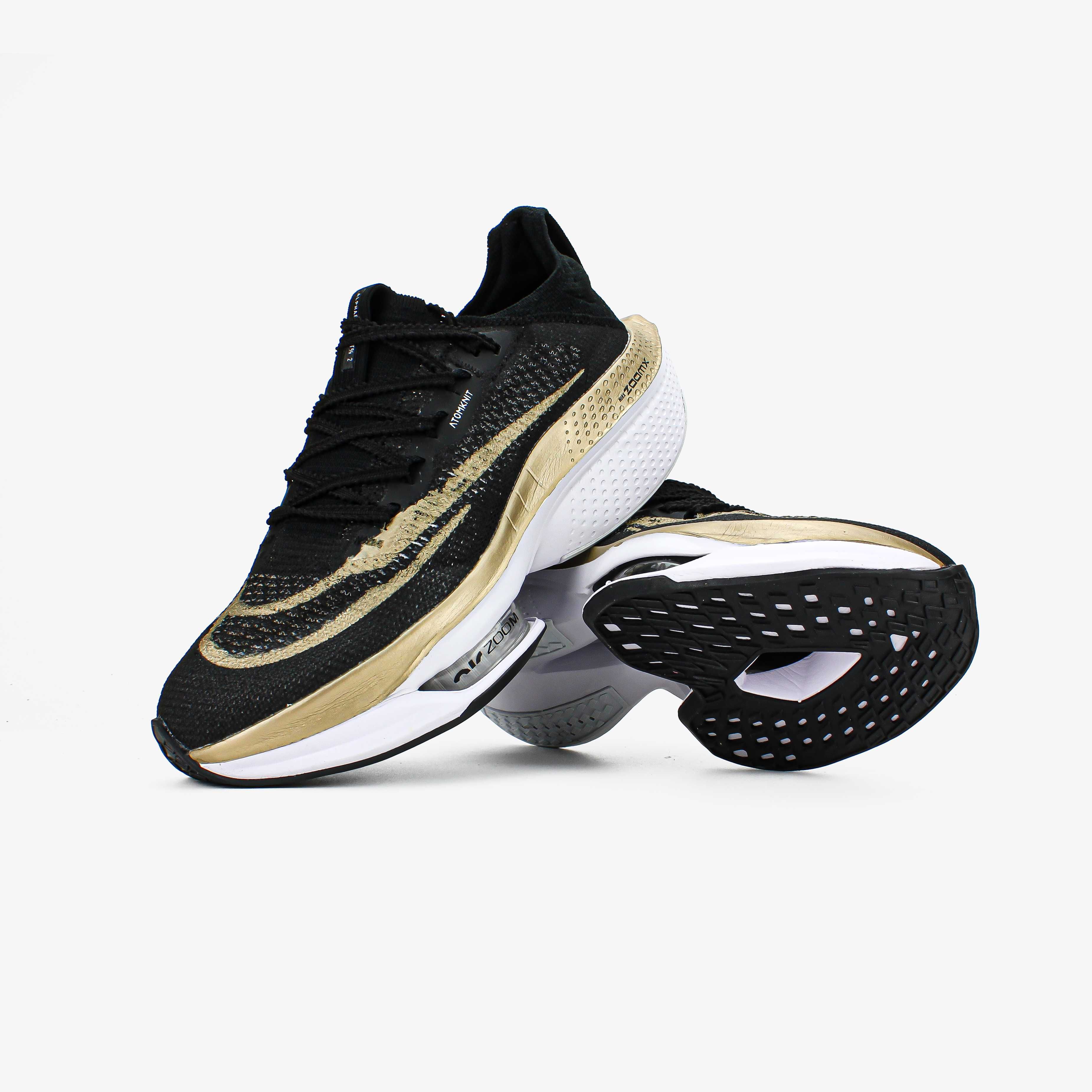 Чоловічі кросівки Nike Air Zoom Alphafly NEXT% 2 чорний з золотим 0105