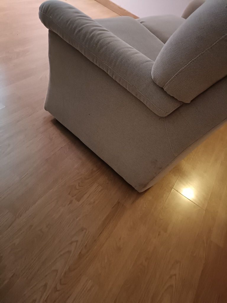 SOFÁ-CAMA creme 2 lugares