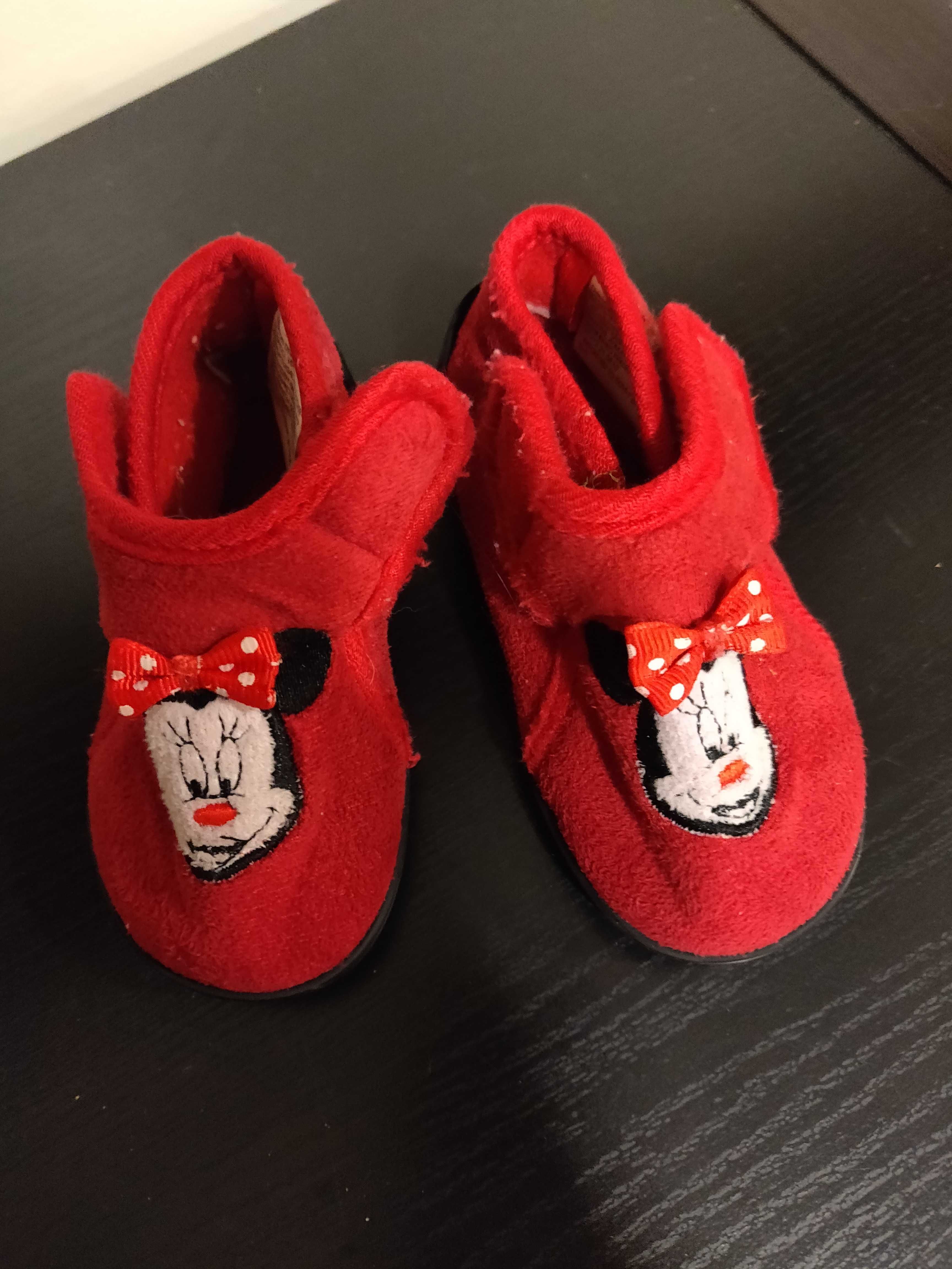 Conjunto sapatos, tamanho 21