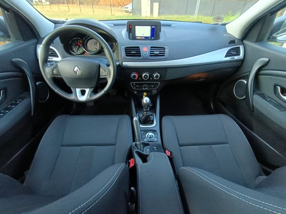 Renault Megane KOMBI 1.6B parktonik tempomat navi