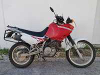 Motociclo Honda Dominator 650cc
