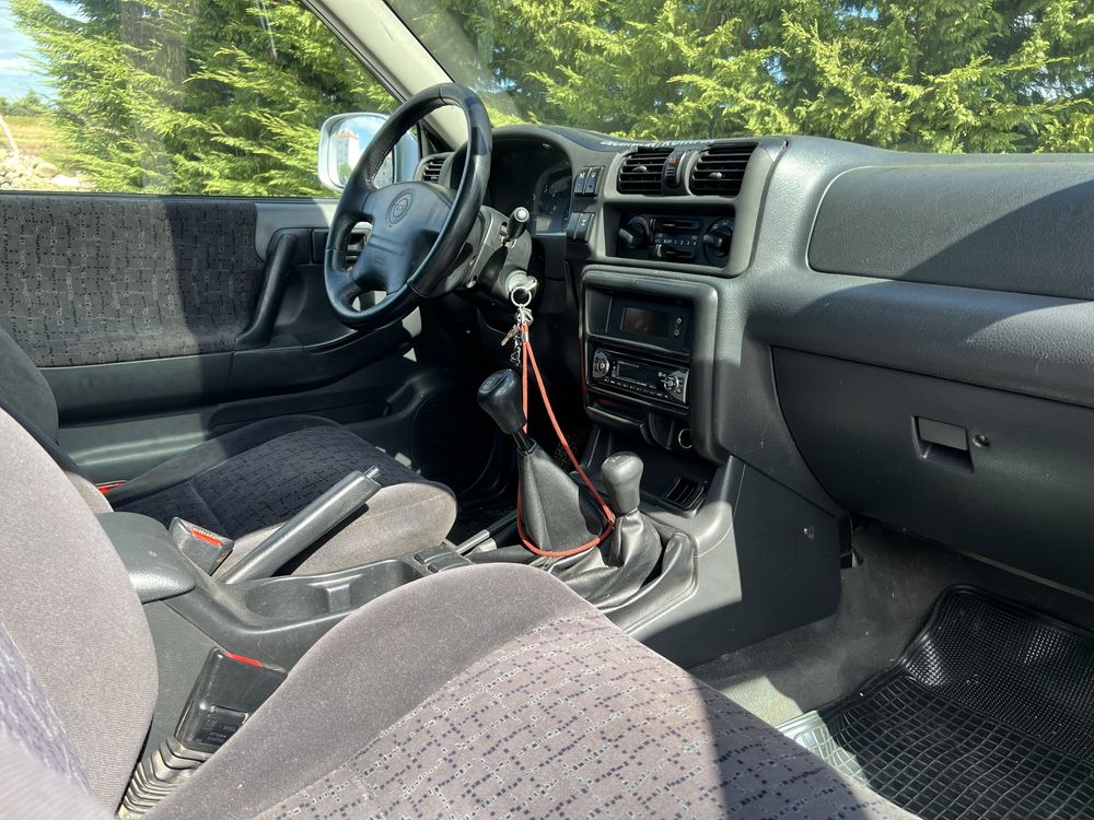 Vebdo Opel Frontera B 2.2 - BOM ESTADO GERAL