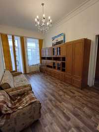 Продаж 3 кімнатної   квартири по  вул. Старокозацька (Комсомольська)