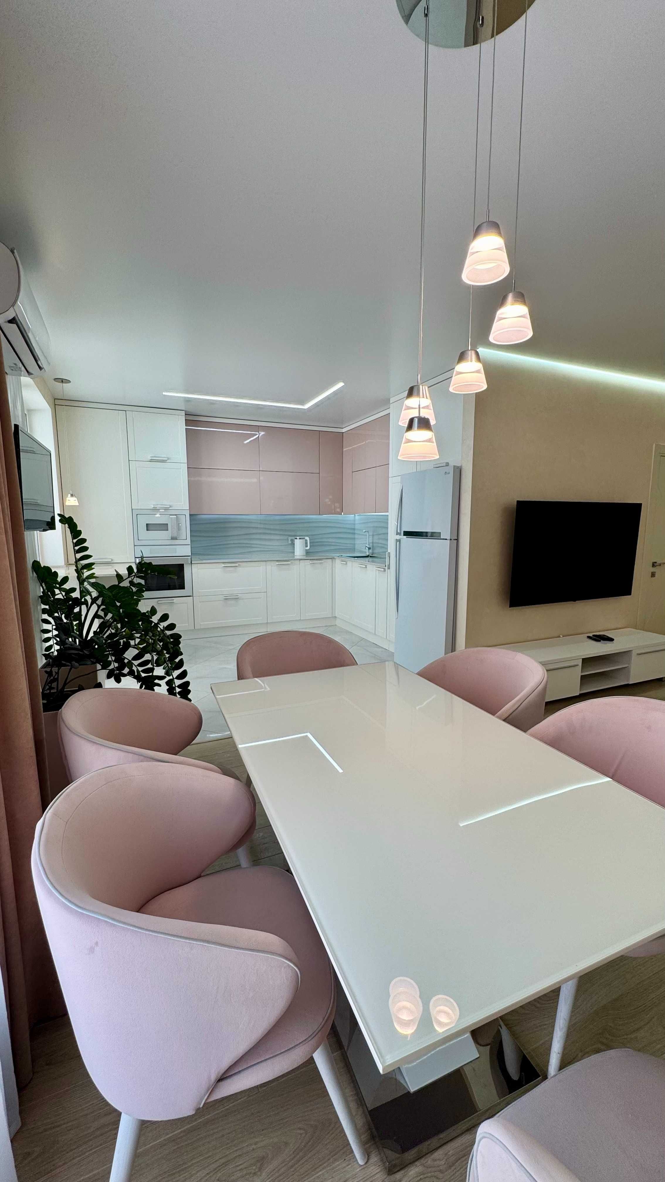 Продаж 4-х кімнатна квартири ,107 м2. в ЖК "Кришталеві Джерела"