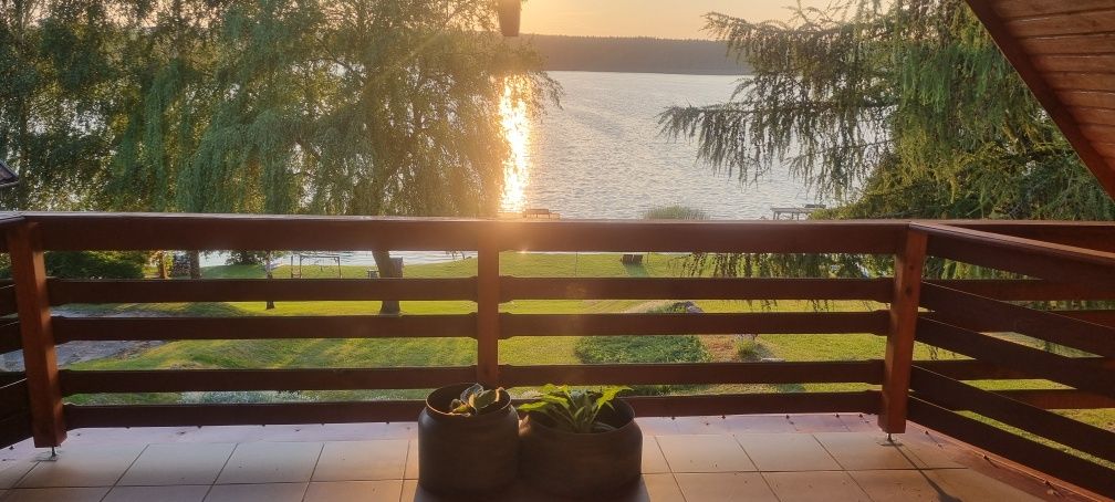 Domek dom apartament 4 osobowy nad samym jeziorem