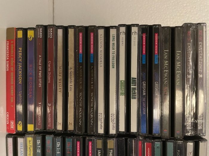 38 CD Audiobook (alguns bastante raros).